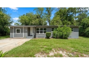 1015 SE 10TH TER
