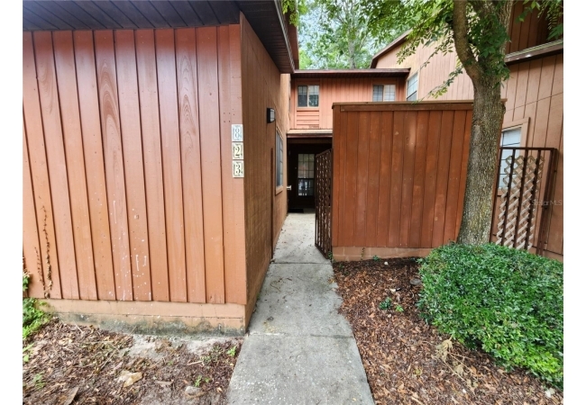 823 SW 58TH TER Condo photo 2
