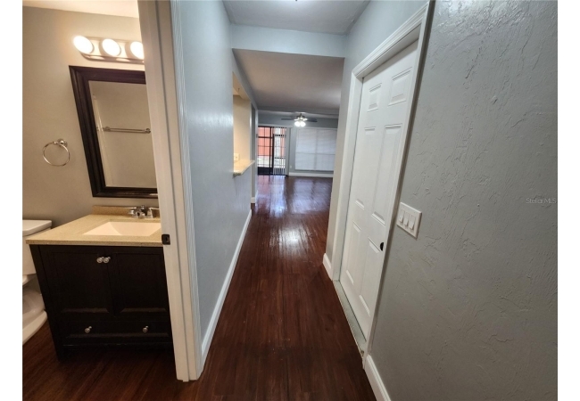 823 SW 58TH TER Condo photo 4
