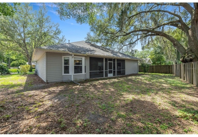4304 NW 34TH DR House photo 6