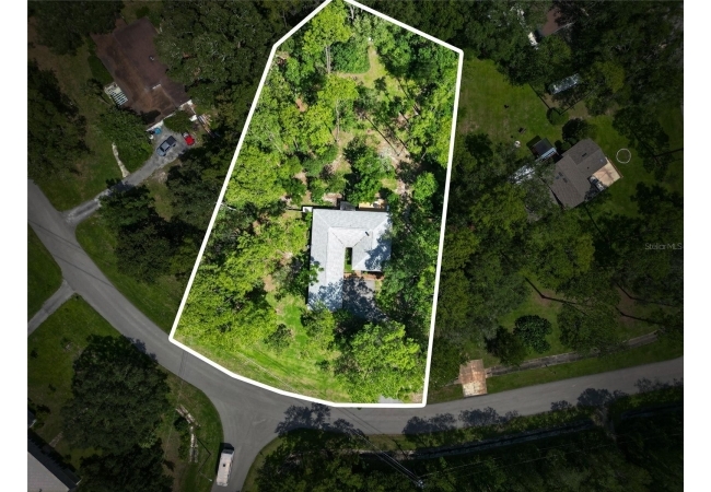 325 NW 80TH BLVD House photo 3