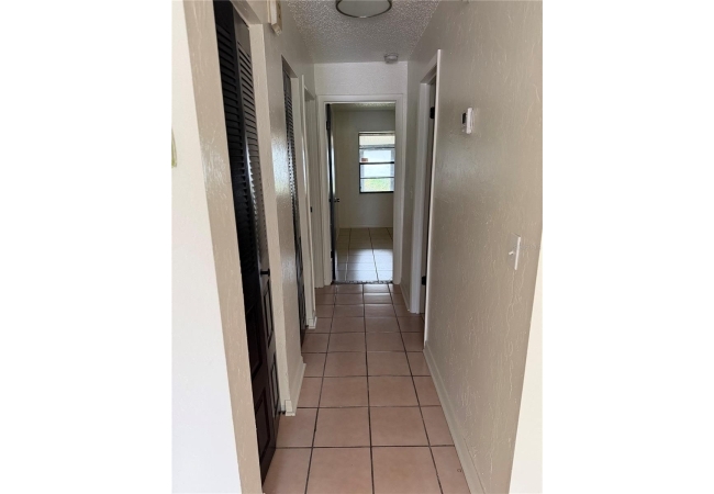 3507 NW 21ST DR Condo photo 5