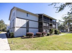 6519 W NEWBERRY RD #103