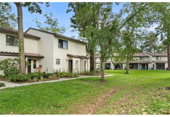 2635 SW 35TH PL #307 Condo photo 23
