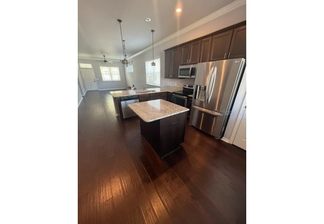 7925 SW 82ND DR House photo 6