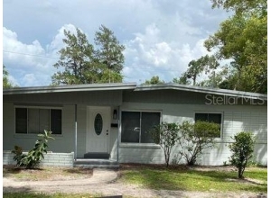 1115 NE 5TH PL